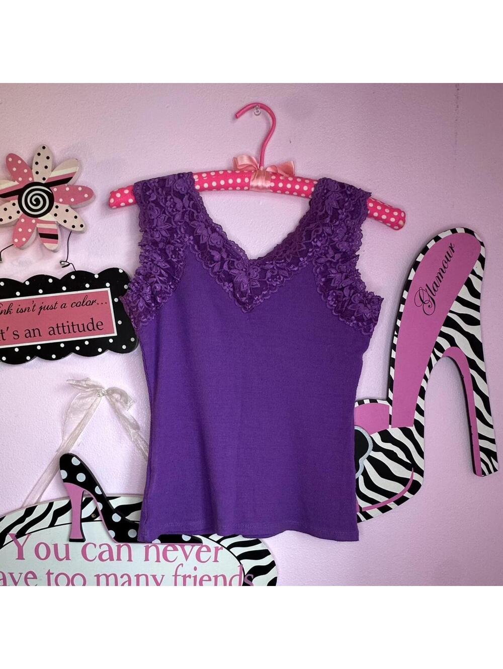 Elana Gilbert style 2000s lace cami